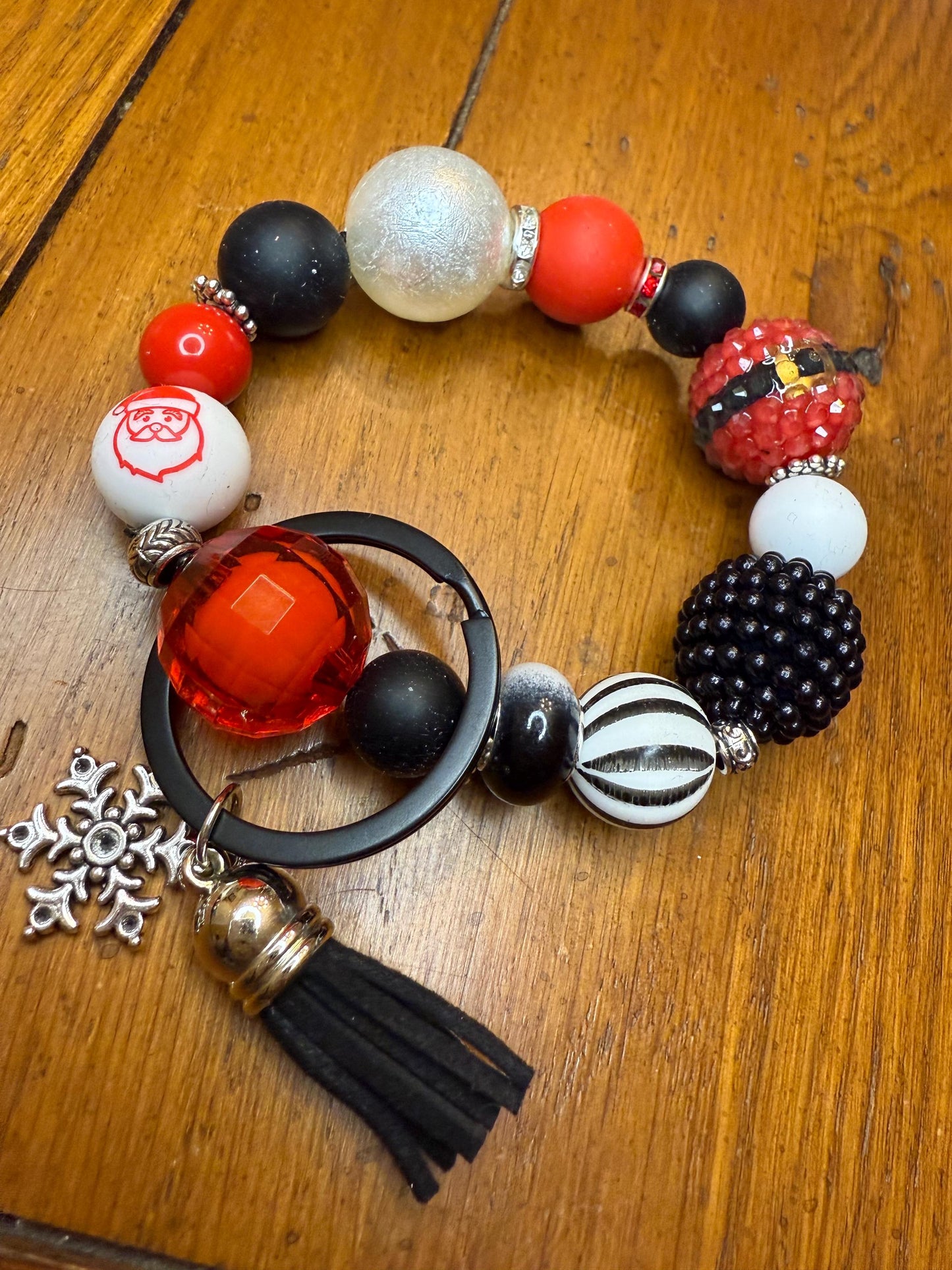 Christmas Beaded Keychain Bracelet – Snowflake Charm Holiday Wristlet Santa’s Midnight Bling