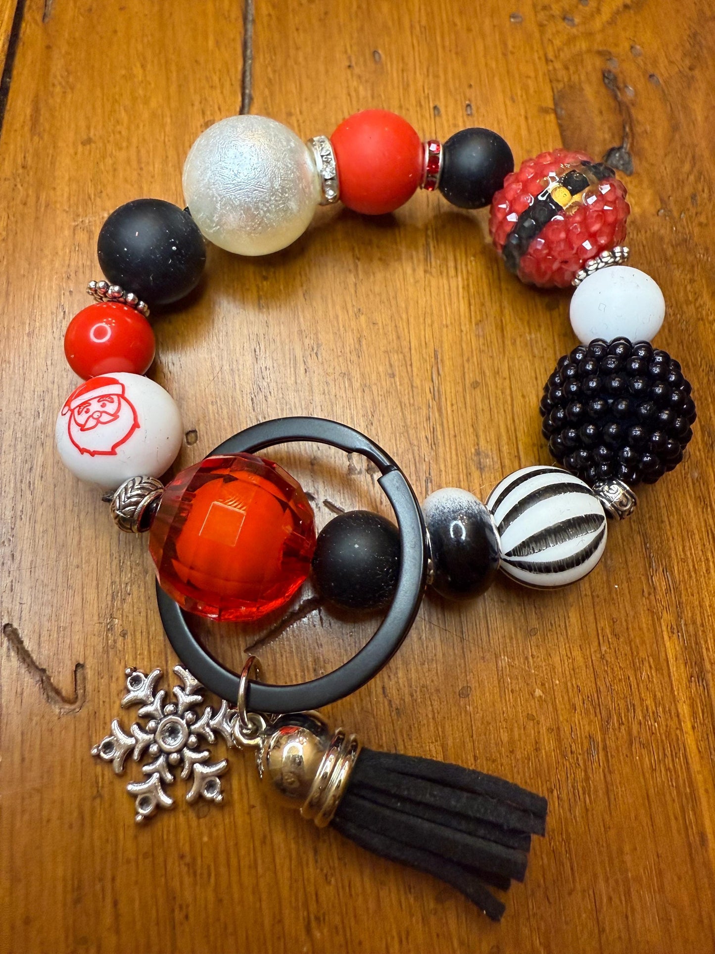 Christmas Beaded Keychain Bracelet – Snowflake Charm Holiday Wristlet Santa’s Midnight Bling