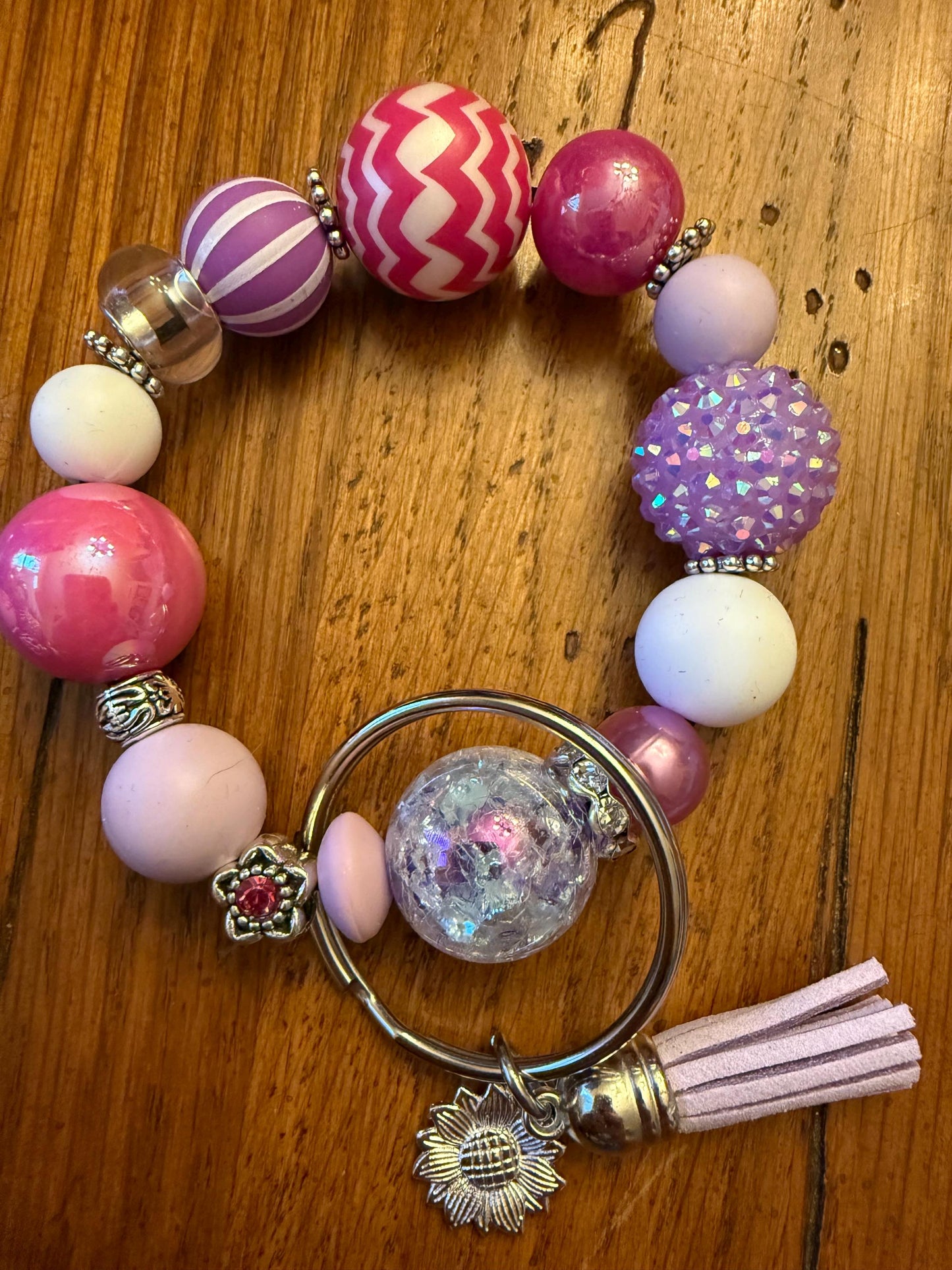 Electric Bloom – Bold Pink & Purple Beaded Wristlet Keychain with Sparkle Accent