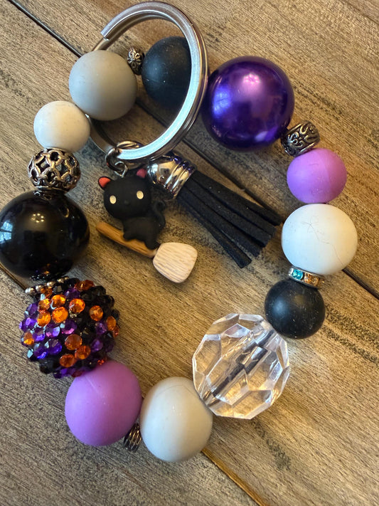 Black Cat Bracelet Keychain | Witchy Beaded Wristlet | Halloween Jewelry | Spooky Gift for Her